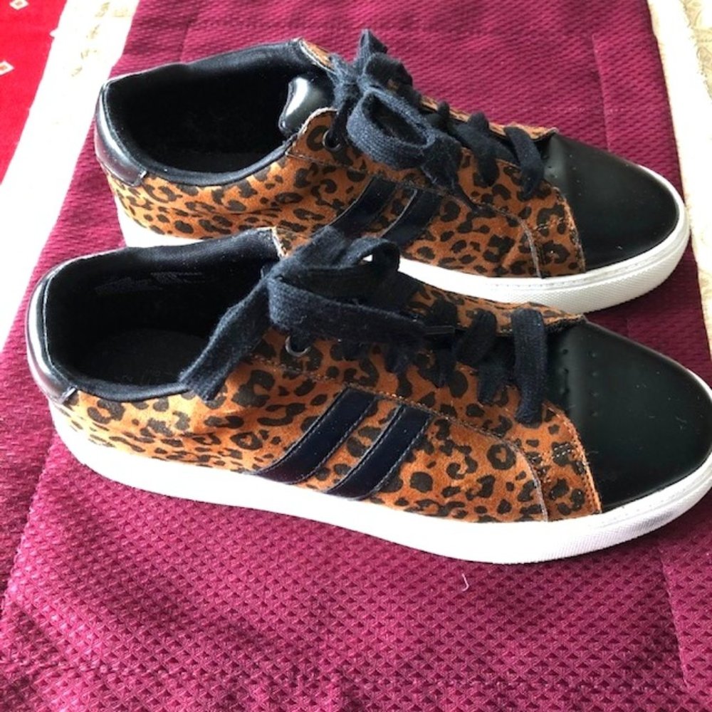 Black and Leopard Tennis Shoes